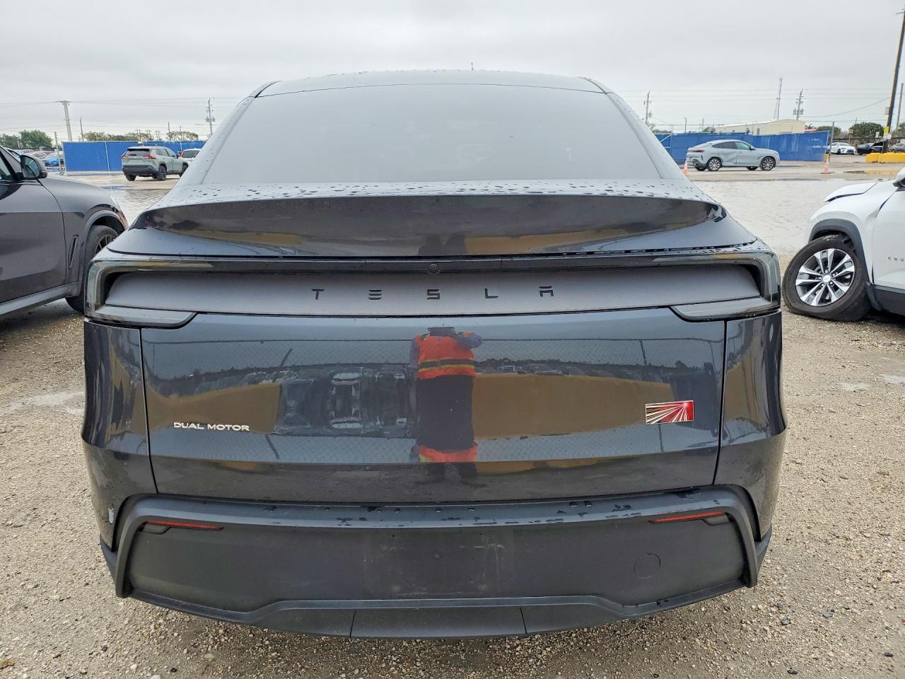 2026 TESLA MODEL Y