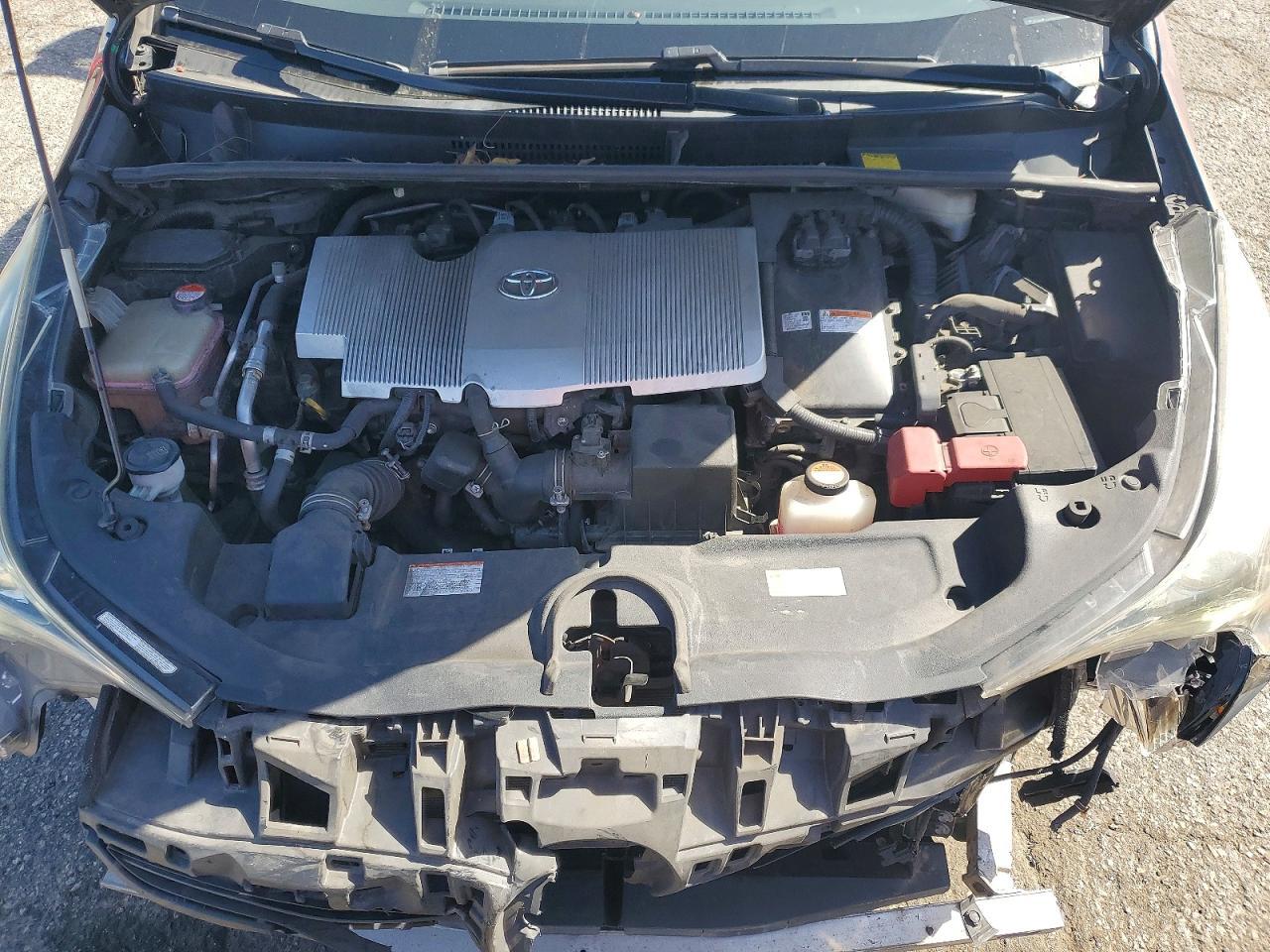2016 TOYOTA PRIUS