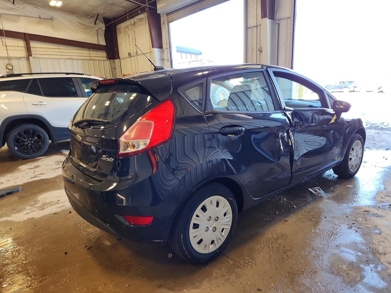2015 FORD Fiesta
