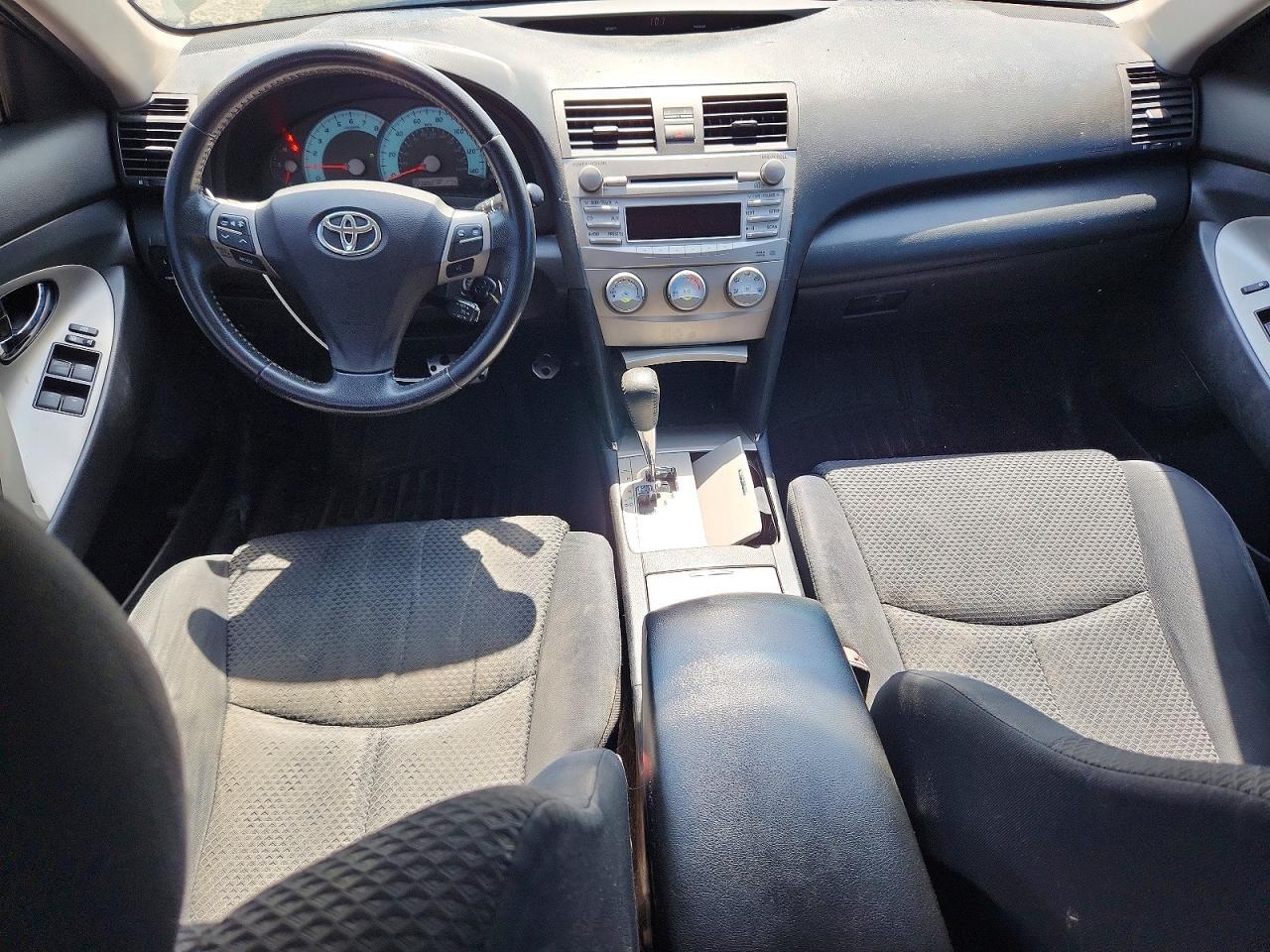 2011 TOYOTA CAMRY