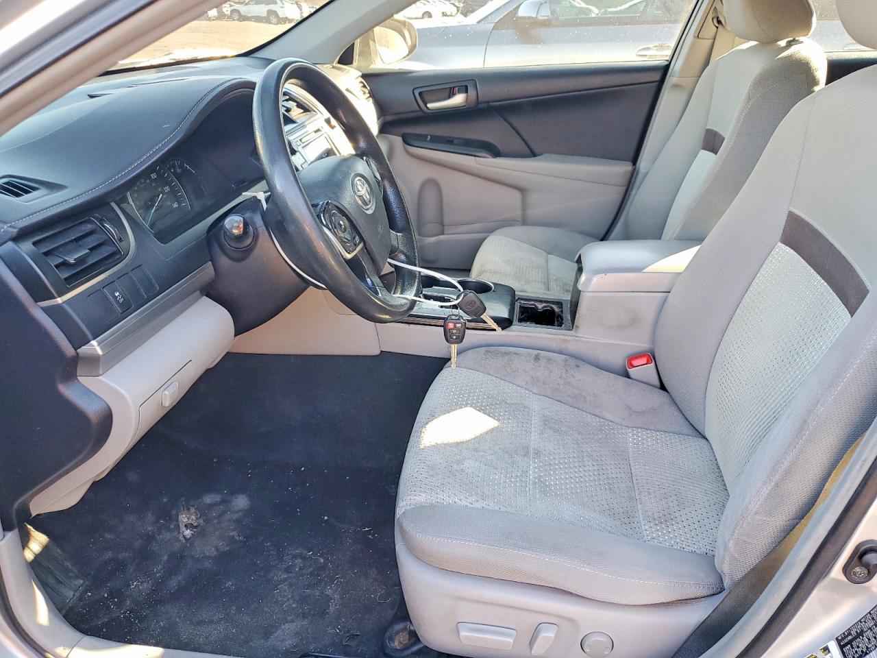 2014 TOYOTA CAMRY