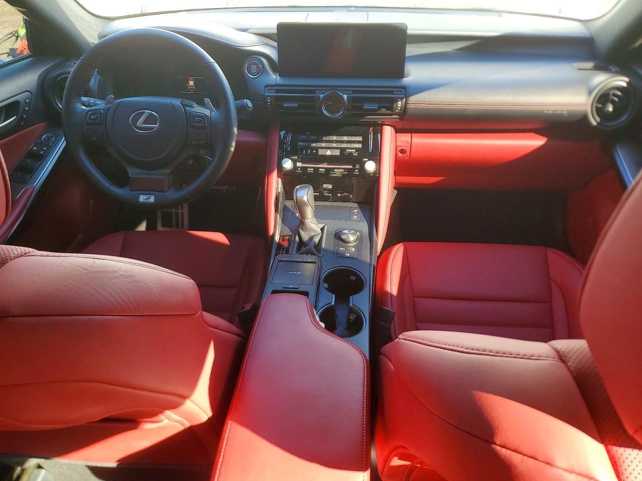 2024 LEXUS IS 500