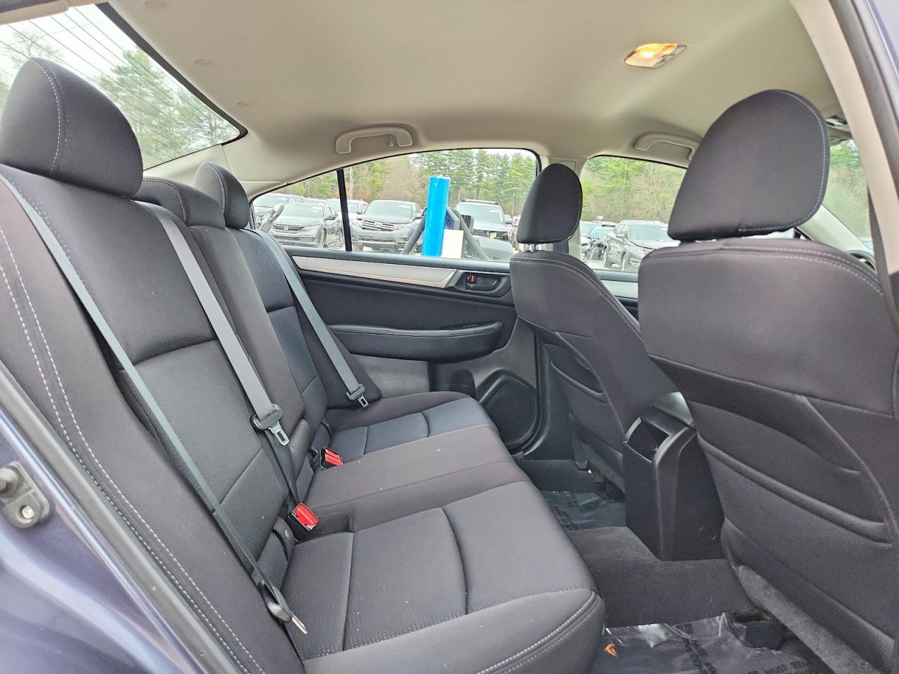 2015 SUBARU Legacy