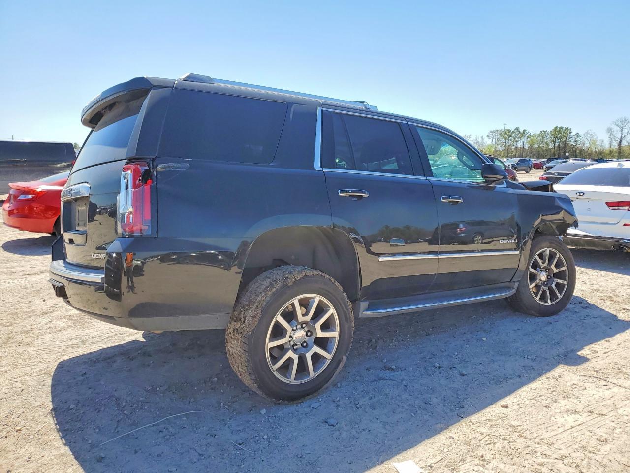 2017 GMC Yukon