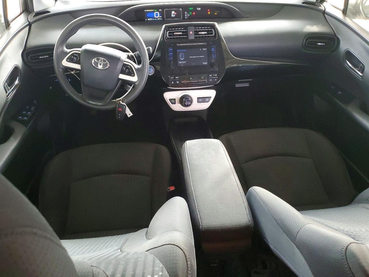 2016 TOYOTA PRIUS