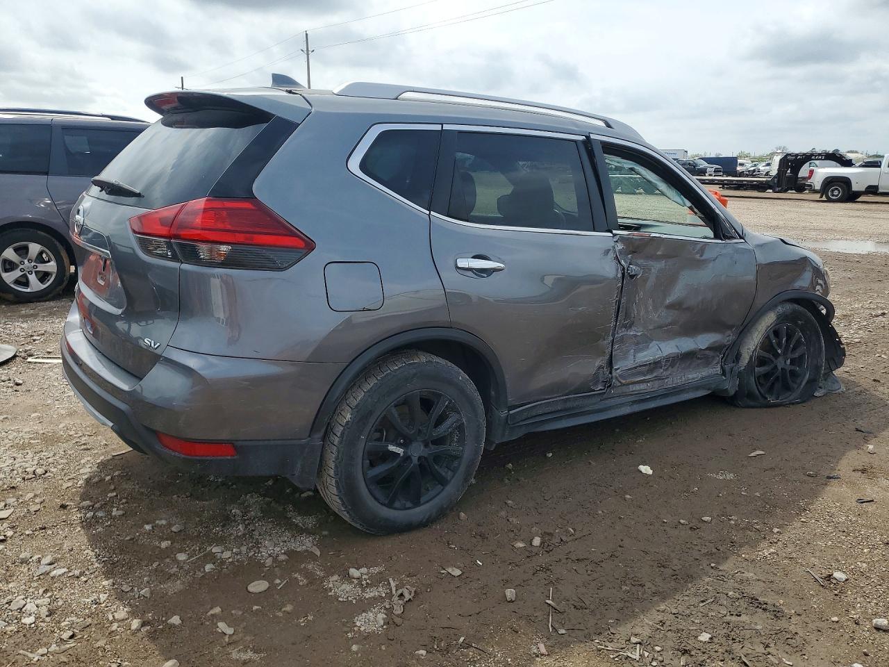 2017 NISSAN ROGUE