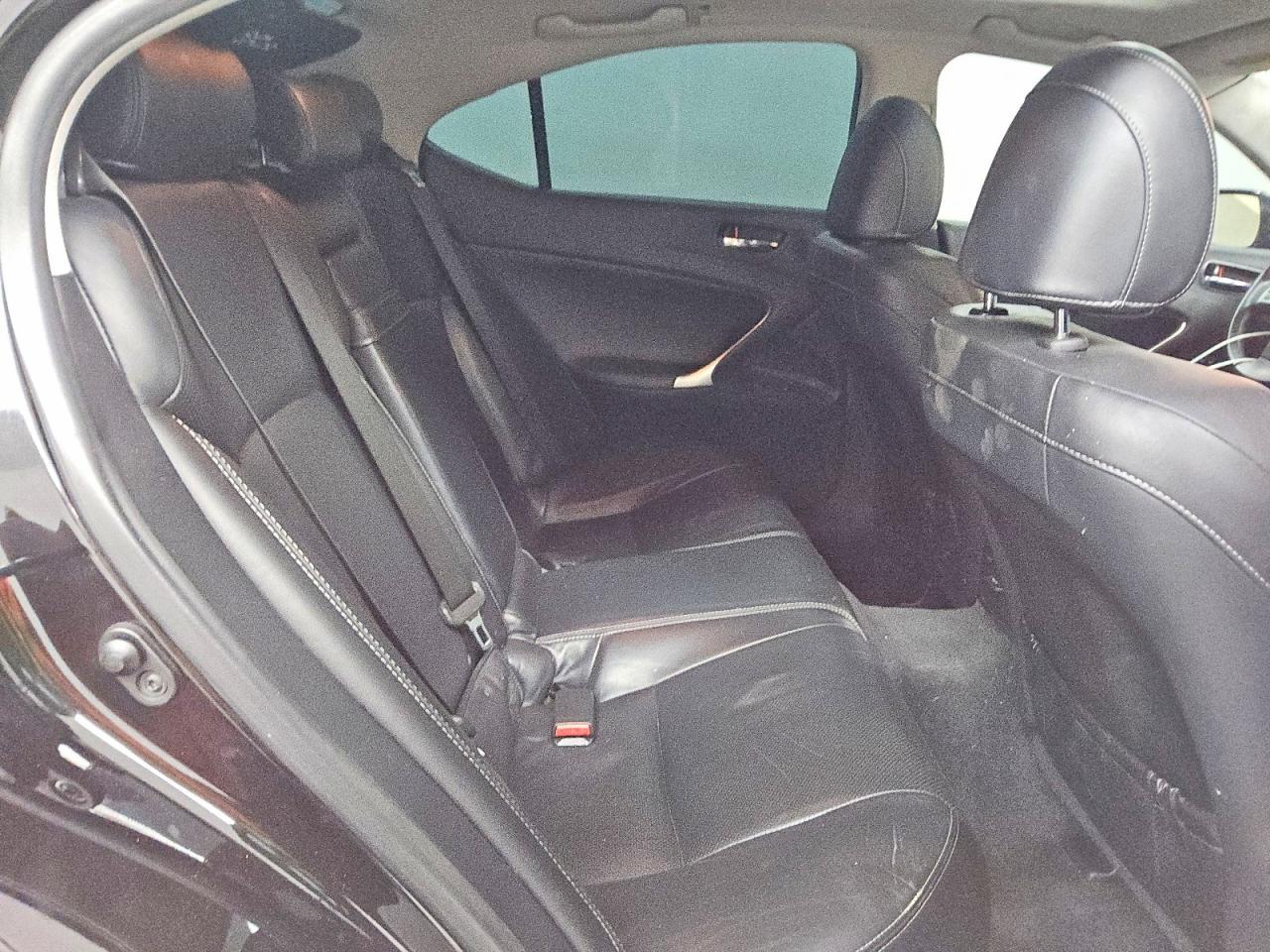 2011 LEXUS IS 250