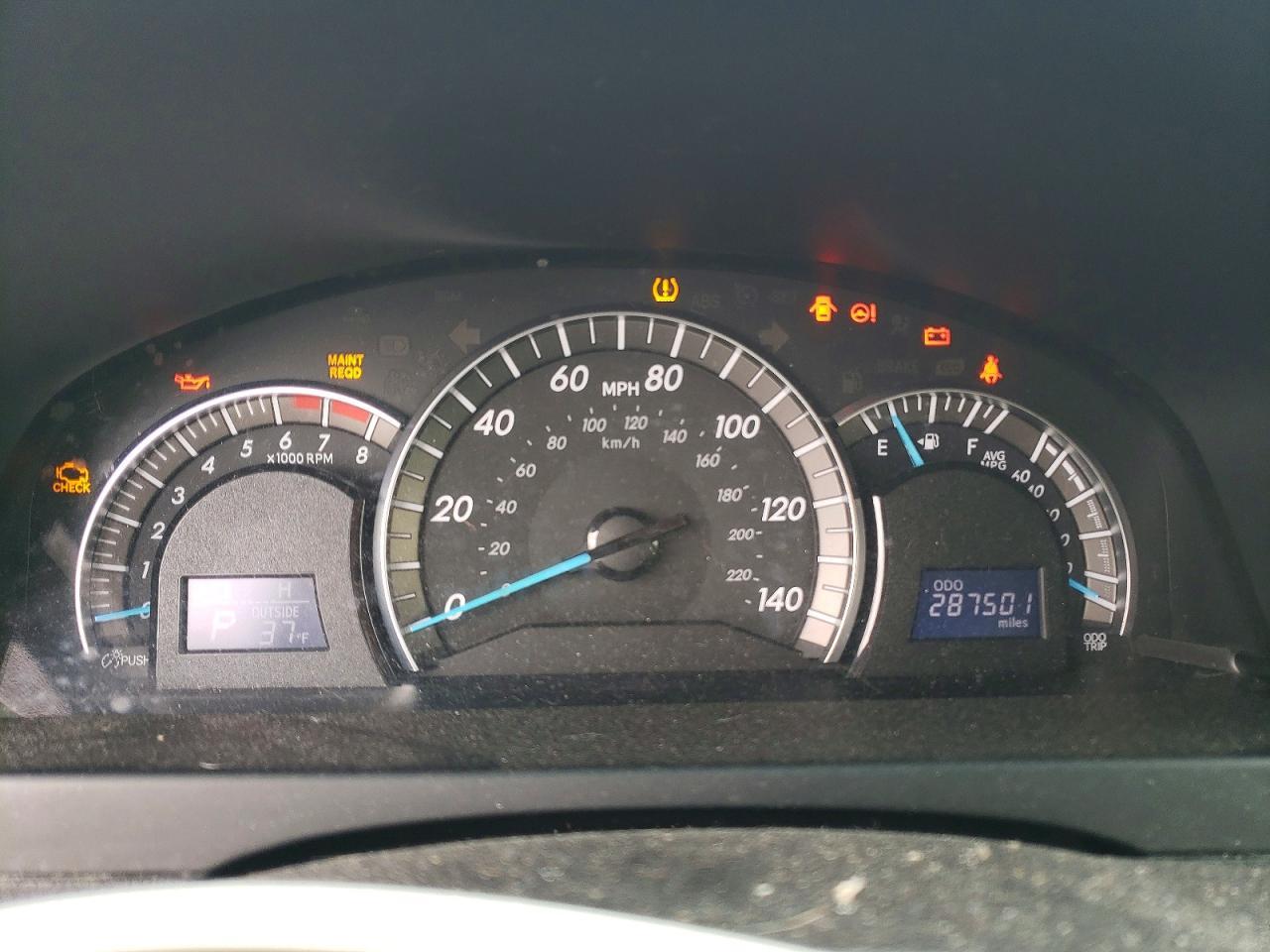 2014 TOYOTA CAMRY