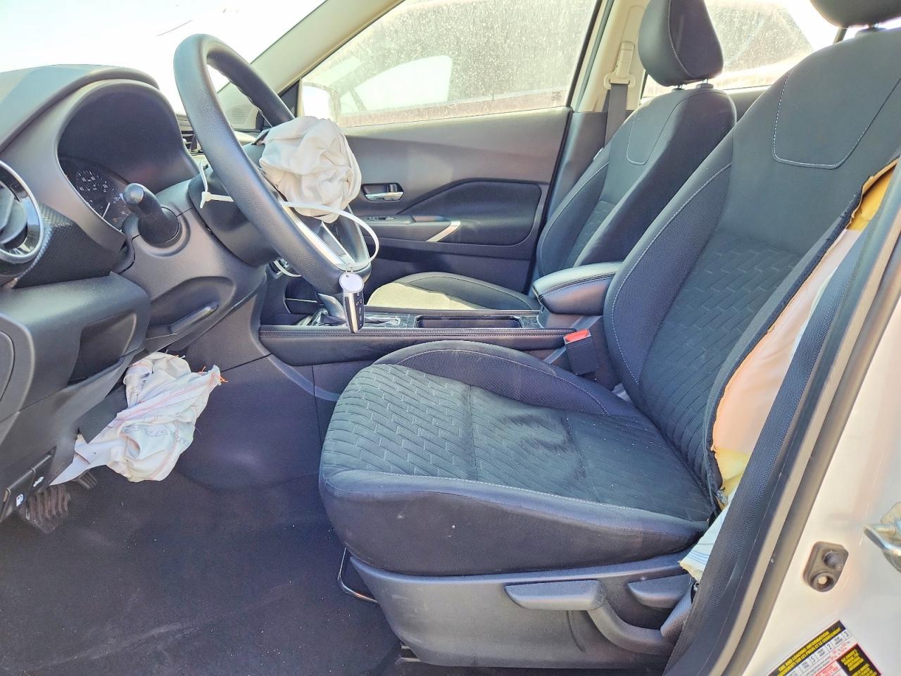 2021 NISSAN KICKS