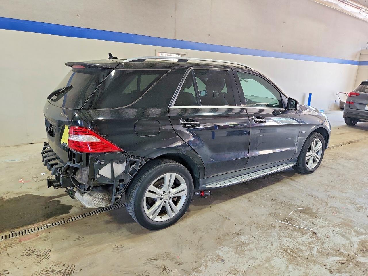 2012 MERCEDES-BENZ ML-Class