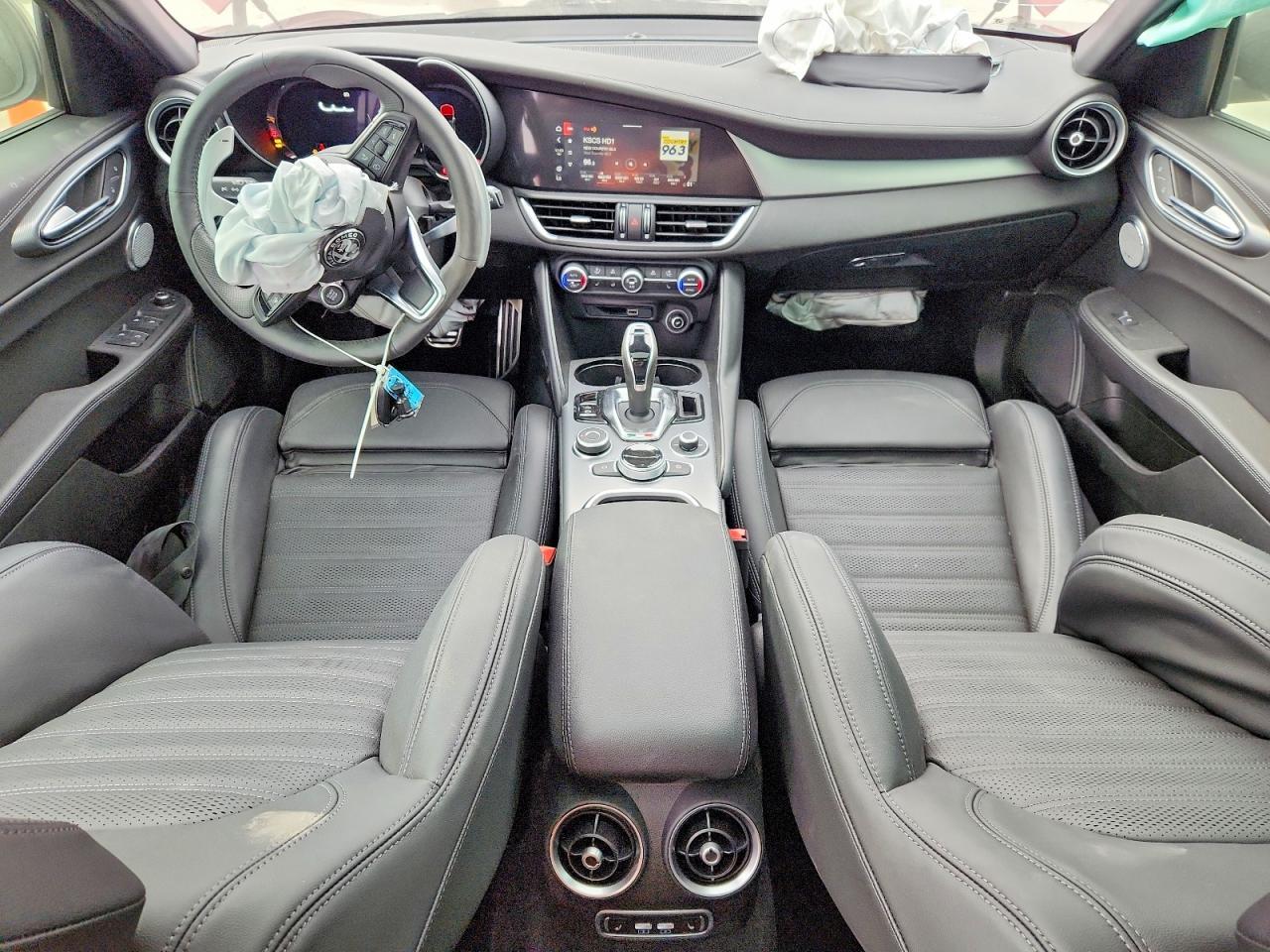 2025 ALFA ROMEO Giulia