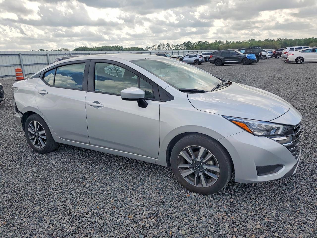 2025 NISSAN VERSA