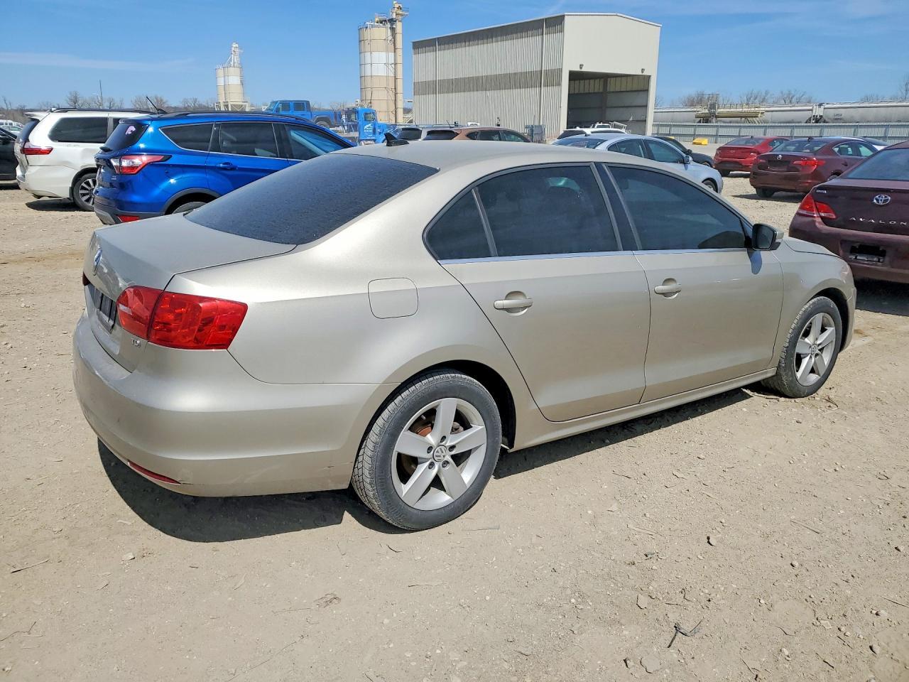 2013 VOLKSWAGEN JETTA