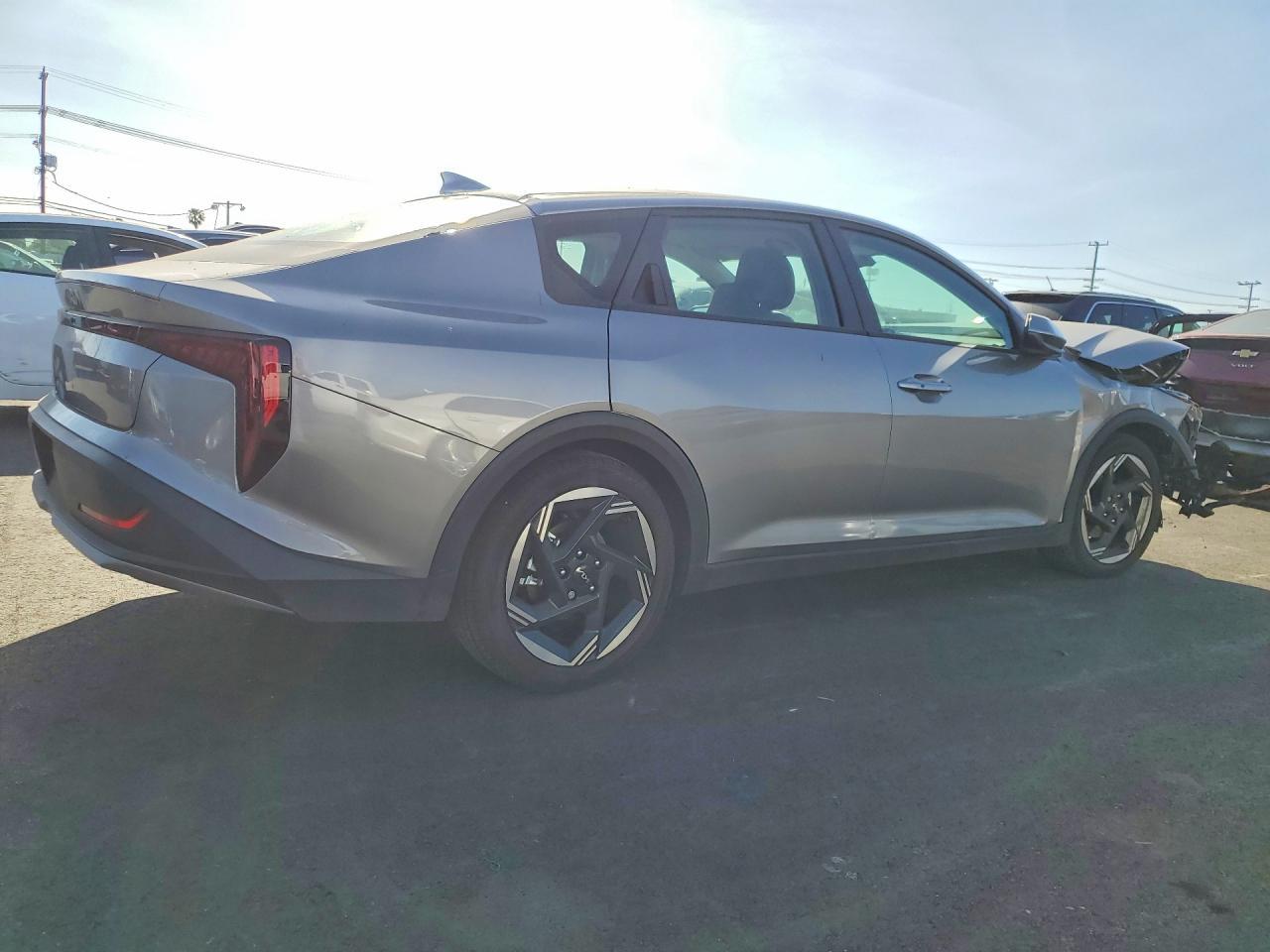 2025 KIA K4