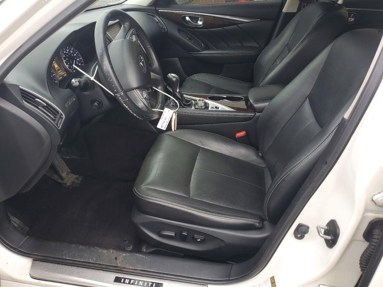 2016 INFINITI Q50