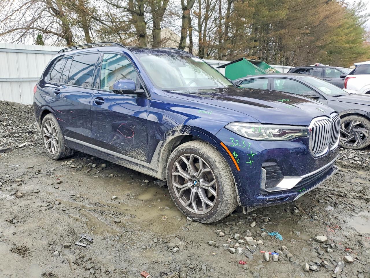 2022 BMW X7