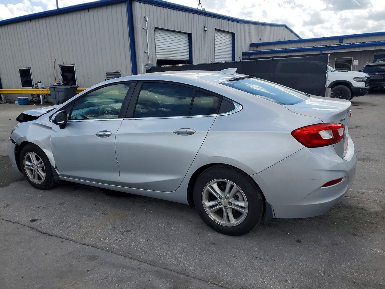2017 CHEVROLET CRUZE
