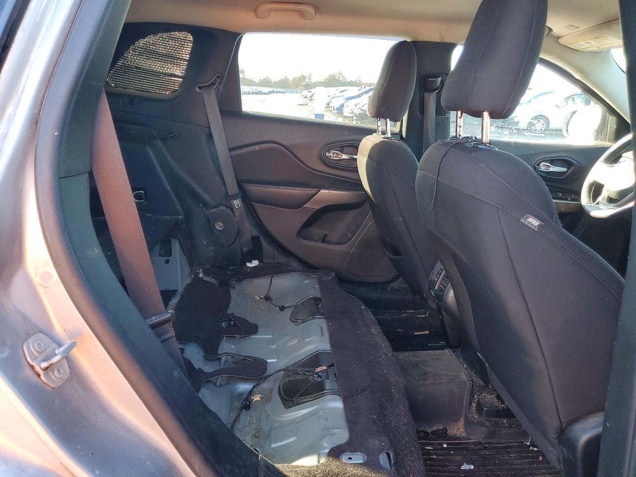 2019 JEEP CHEROKEE