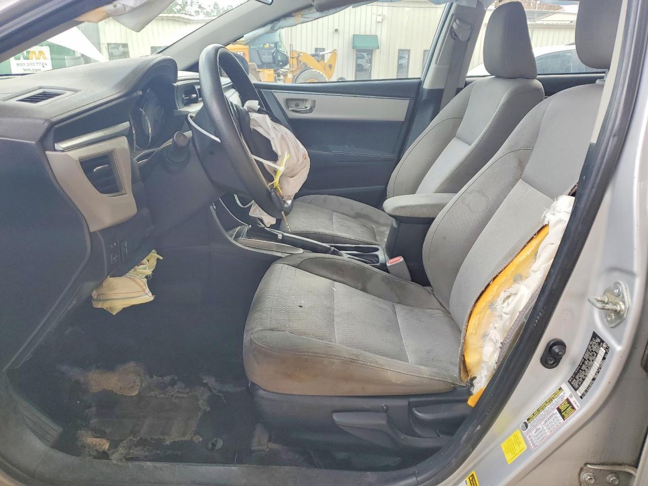 2015 TOYOTA COROLLA