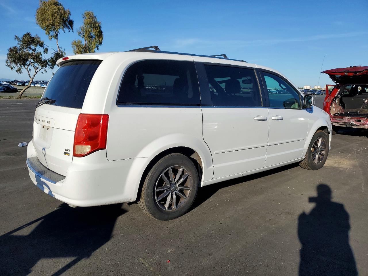 2017 DODGE GRAND CARAVAN