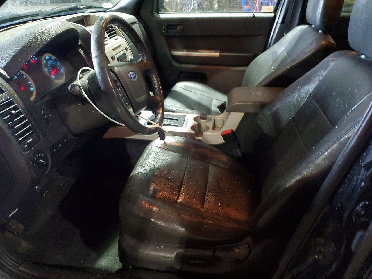 2010 FORD ESCAPE