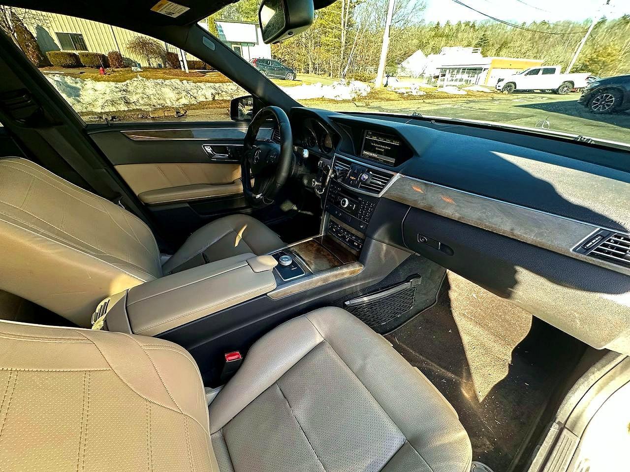 2010 MERCEDES-BENZ E-Class