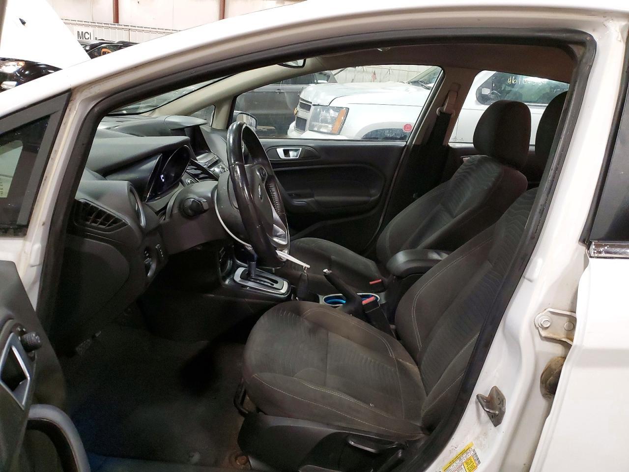2014 FORD Fiesta