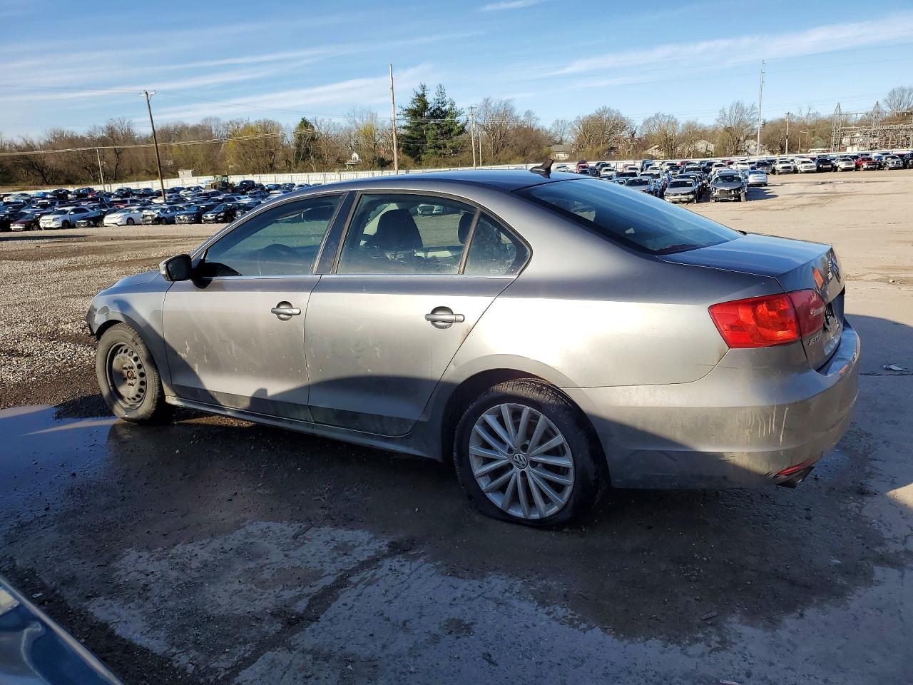 2014 VOLKSWAGEN JETTA