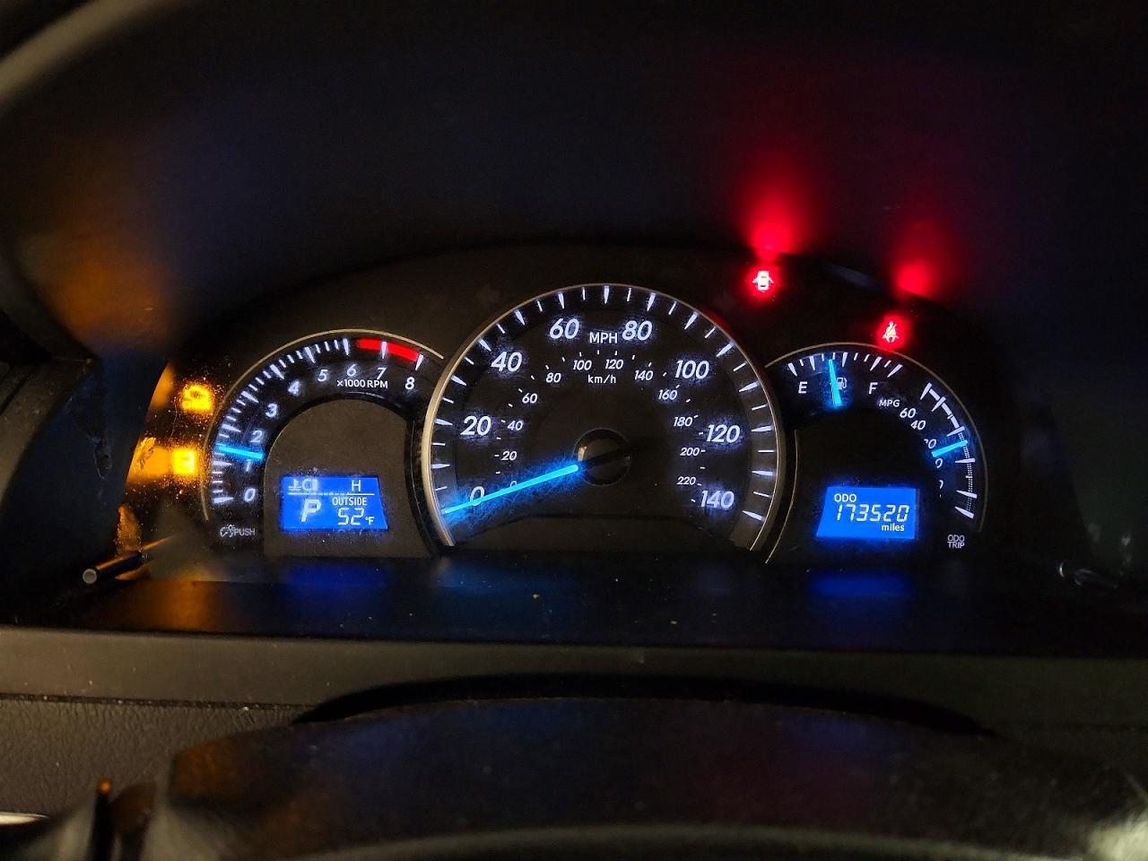 2012 TOYOTA CAMRY