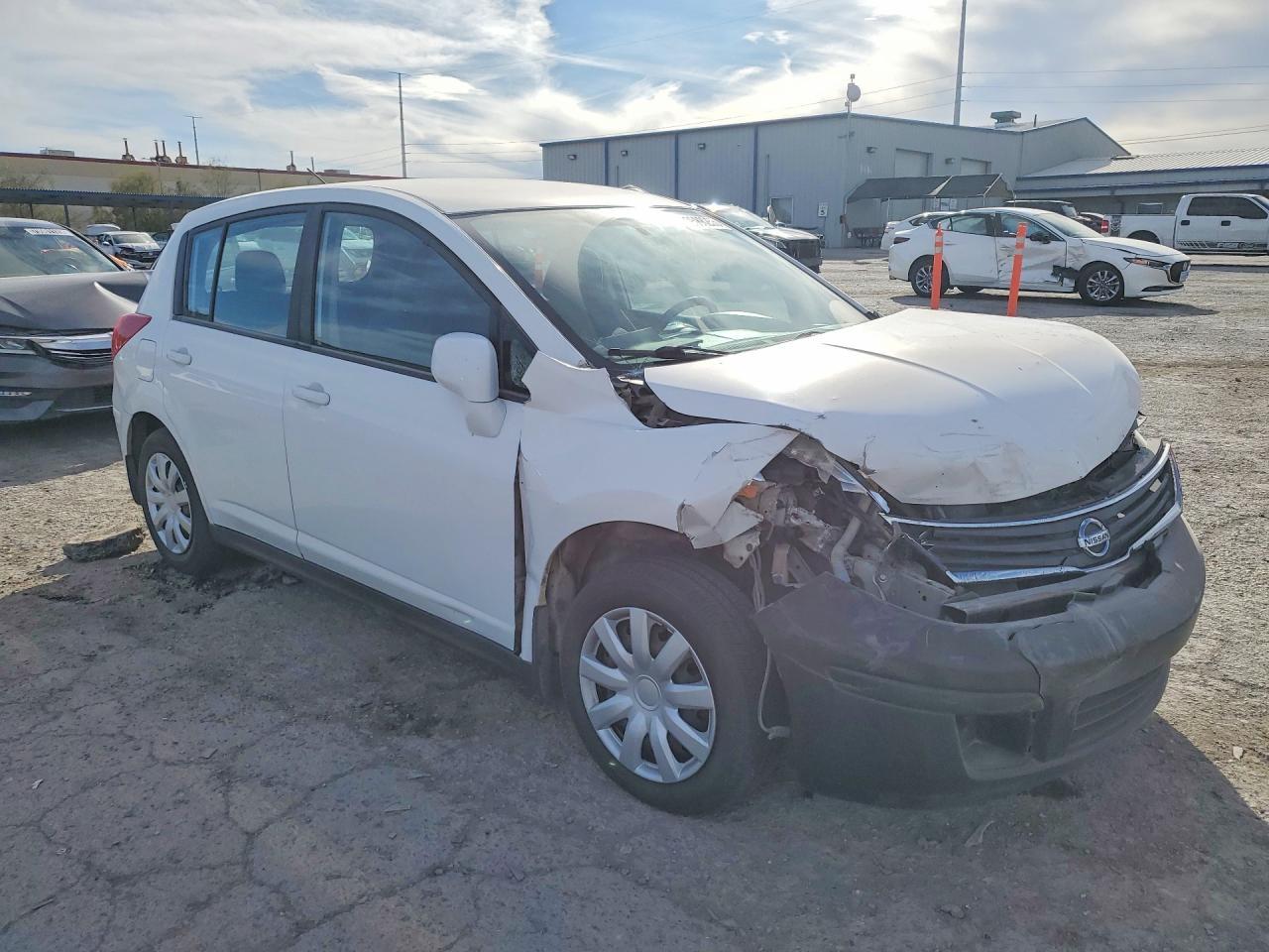 2012 NISSAN VERSA