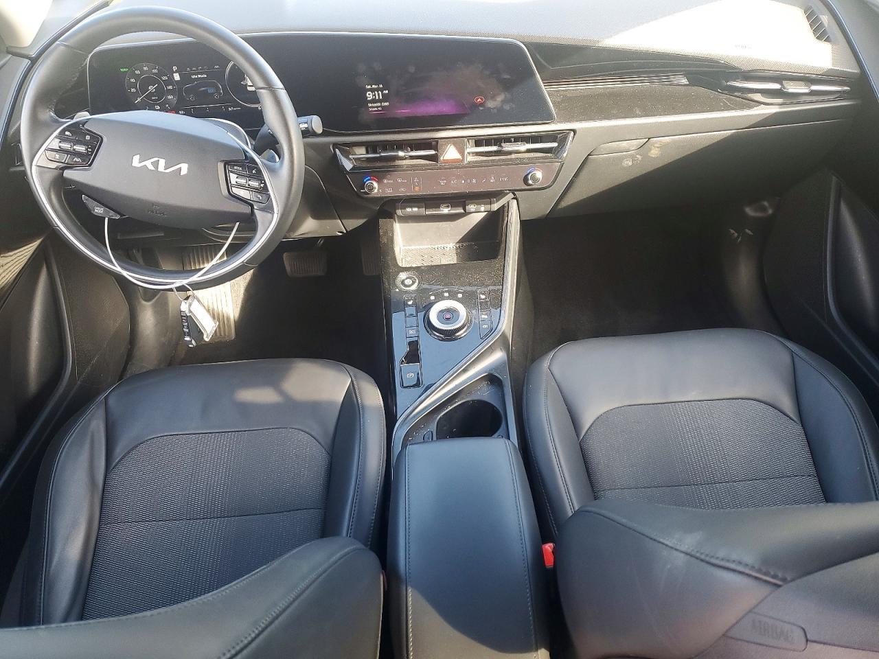 2023 KIA Niro