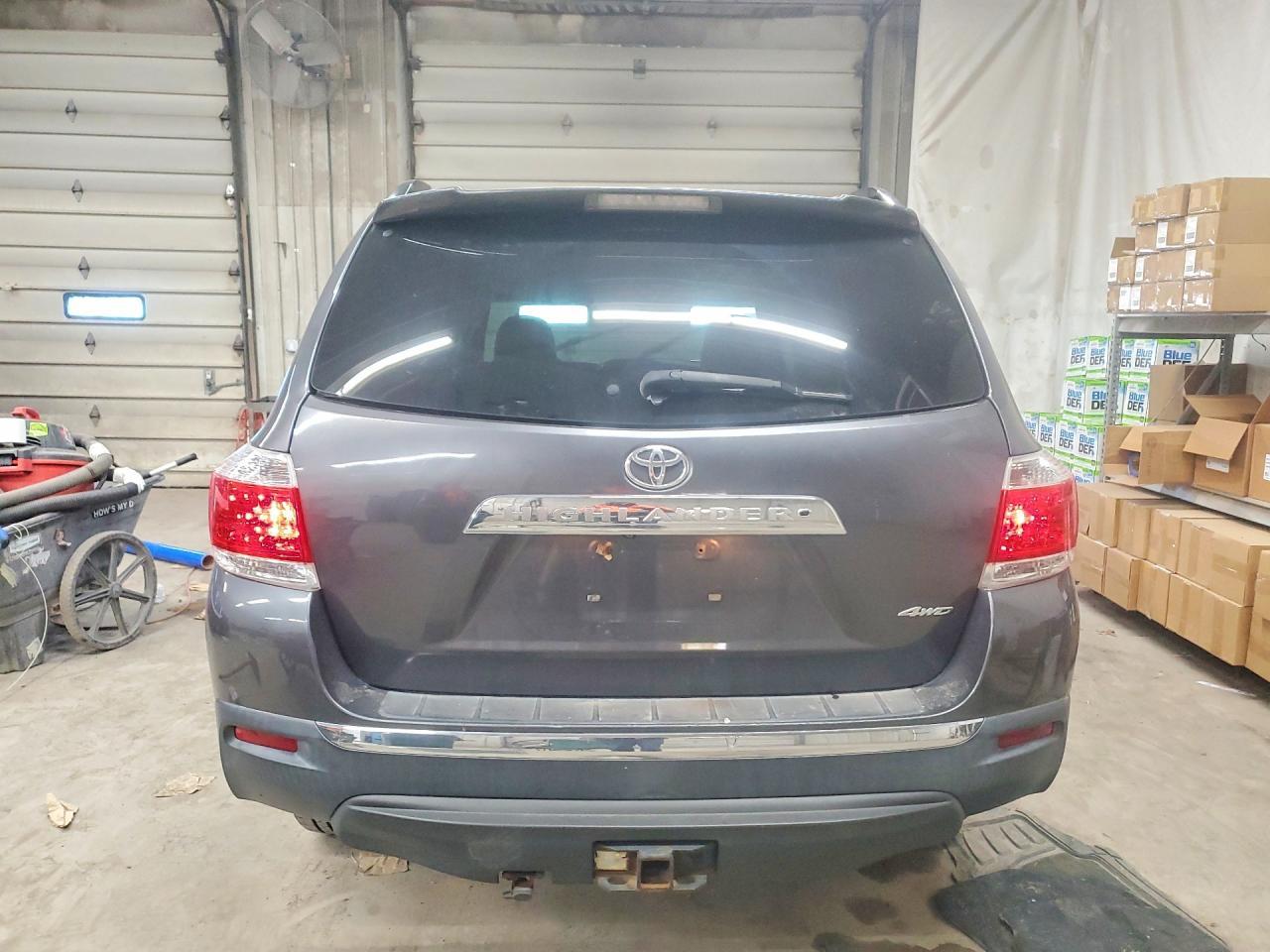 2012 TOYOTA HIGHLANDER