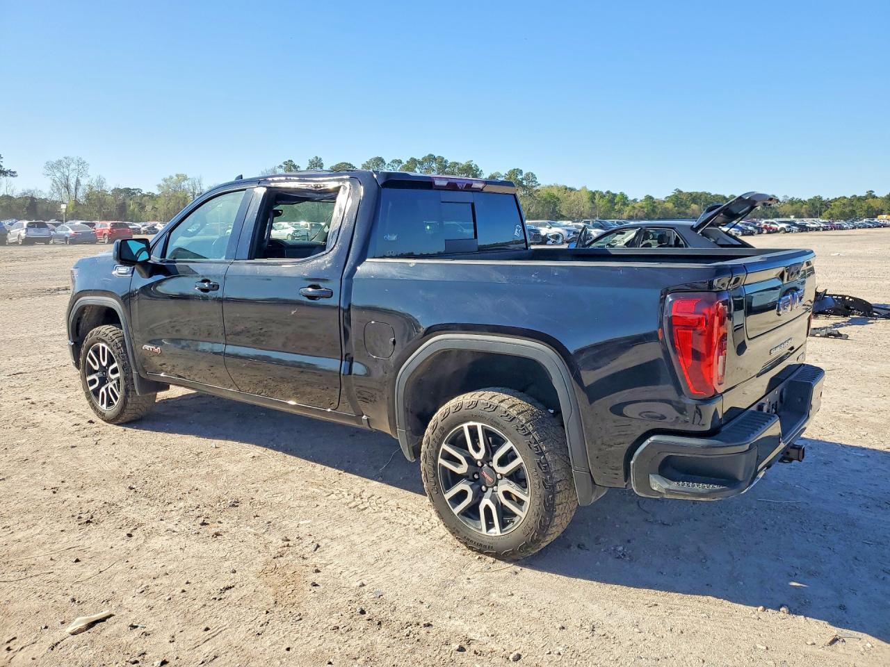 2024 GMC Sierra