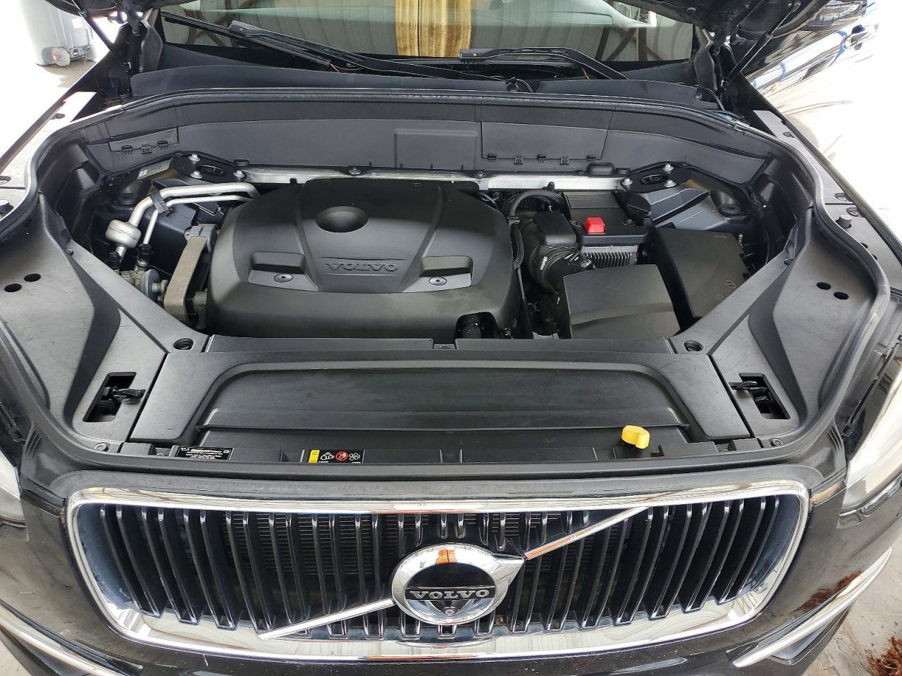 2016 VOLVO XC90