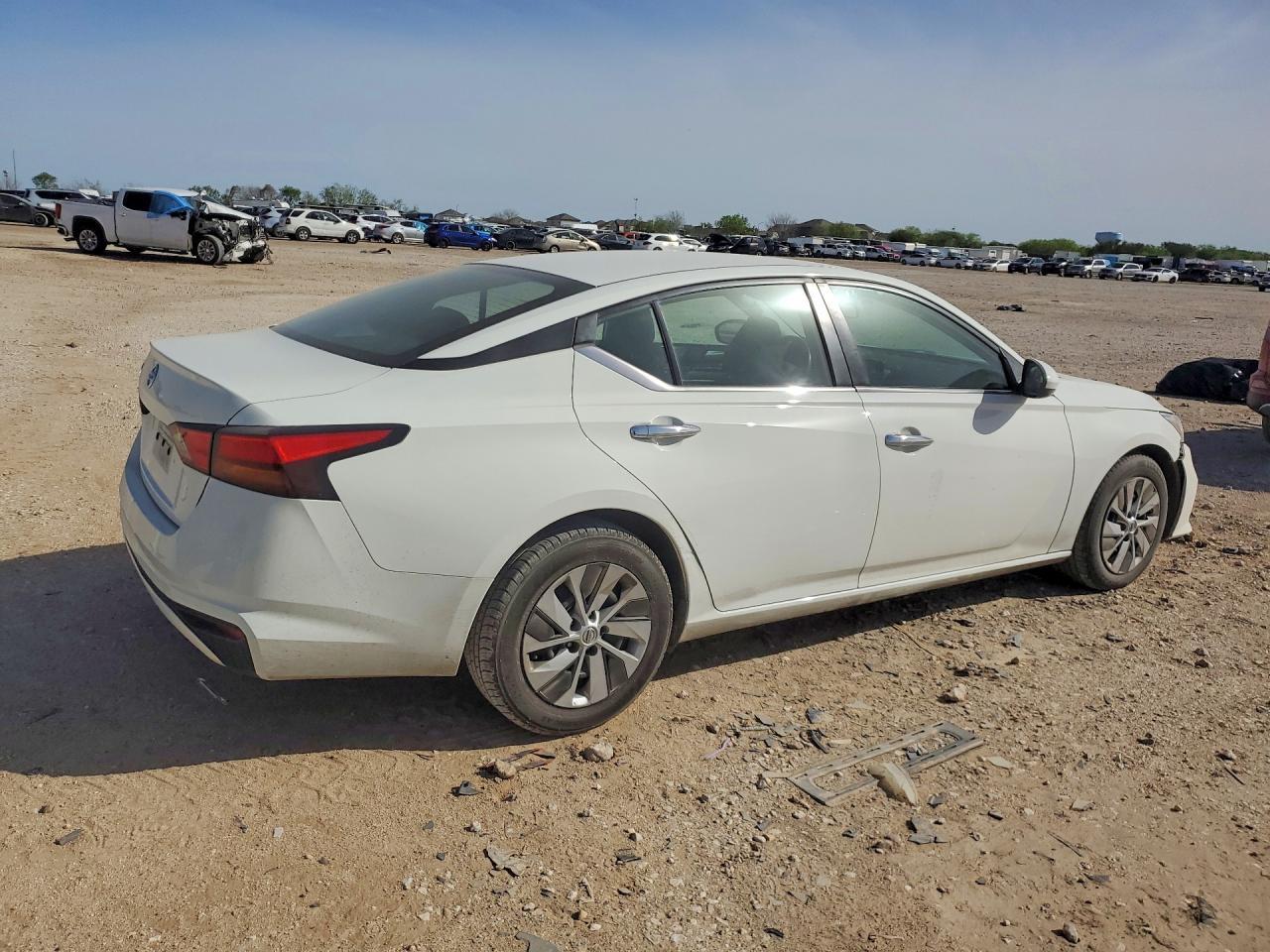 2021 NISSAN ALTIMA