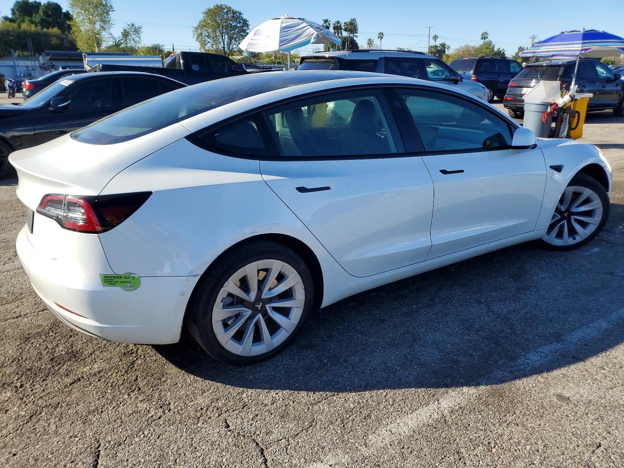 2022 TESLA MODEL 3