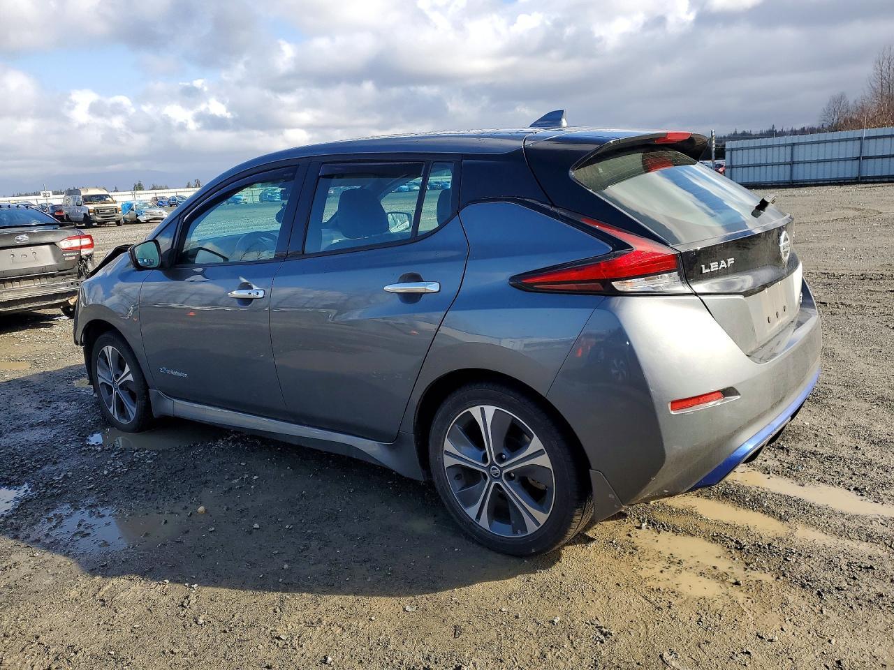 2019 NISSAN LEAF