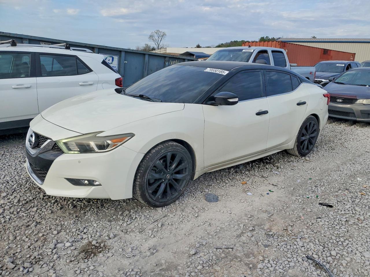 2017 NISSAN Maxima