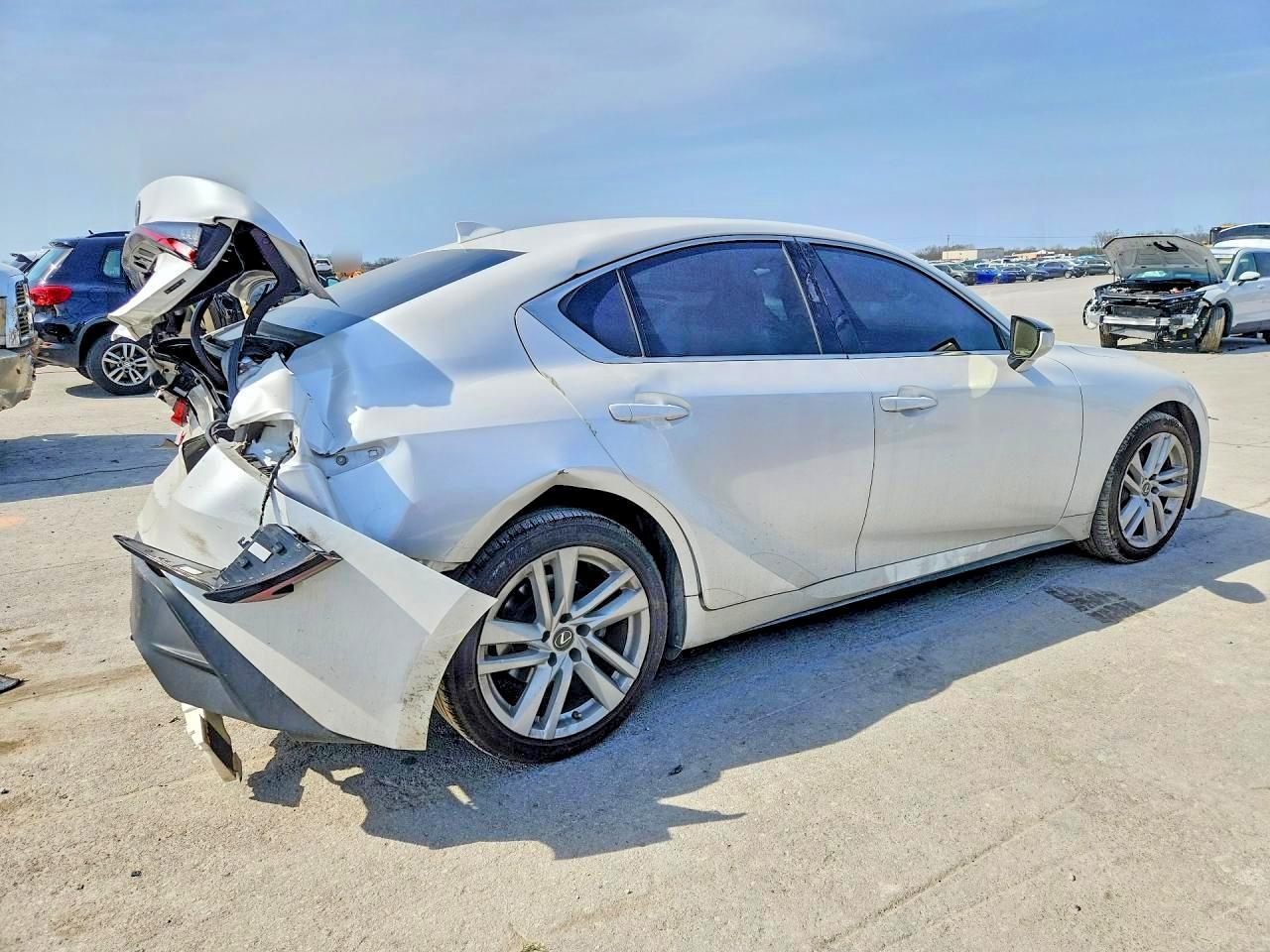 2021 LEXUS IS 300