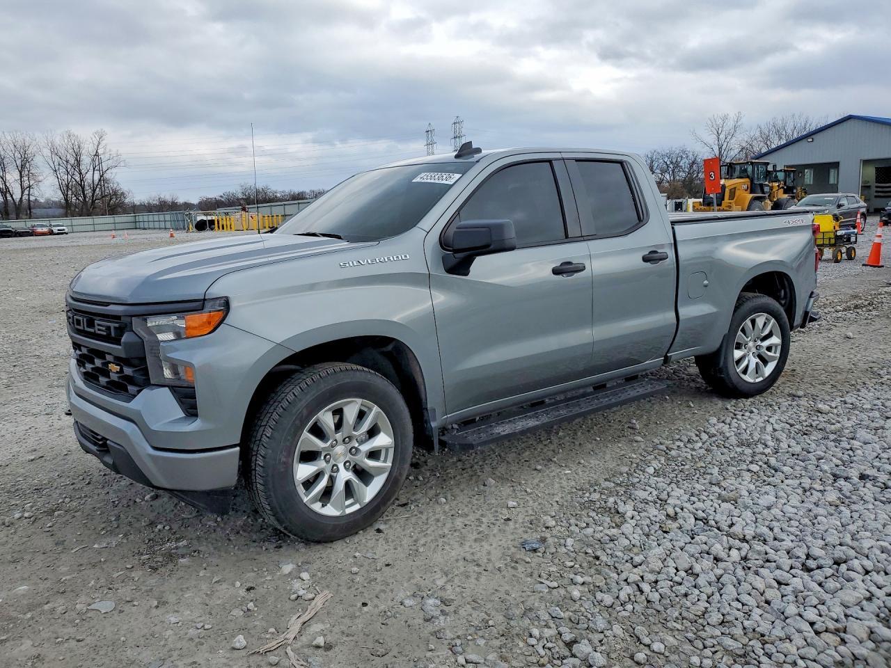 2024 CHEVROLET Silverado