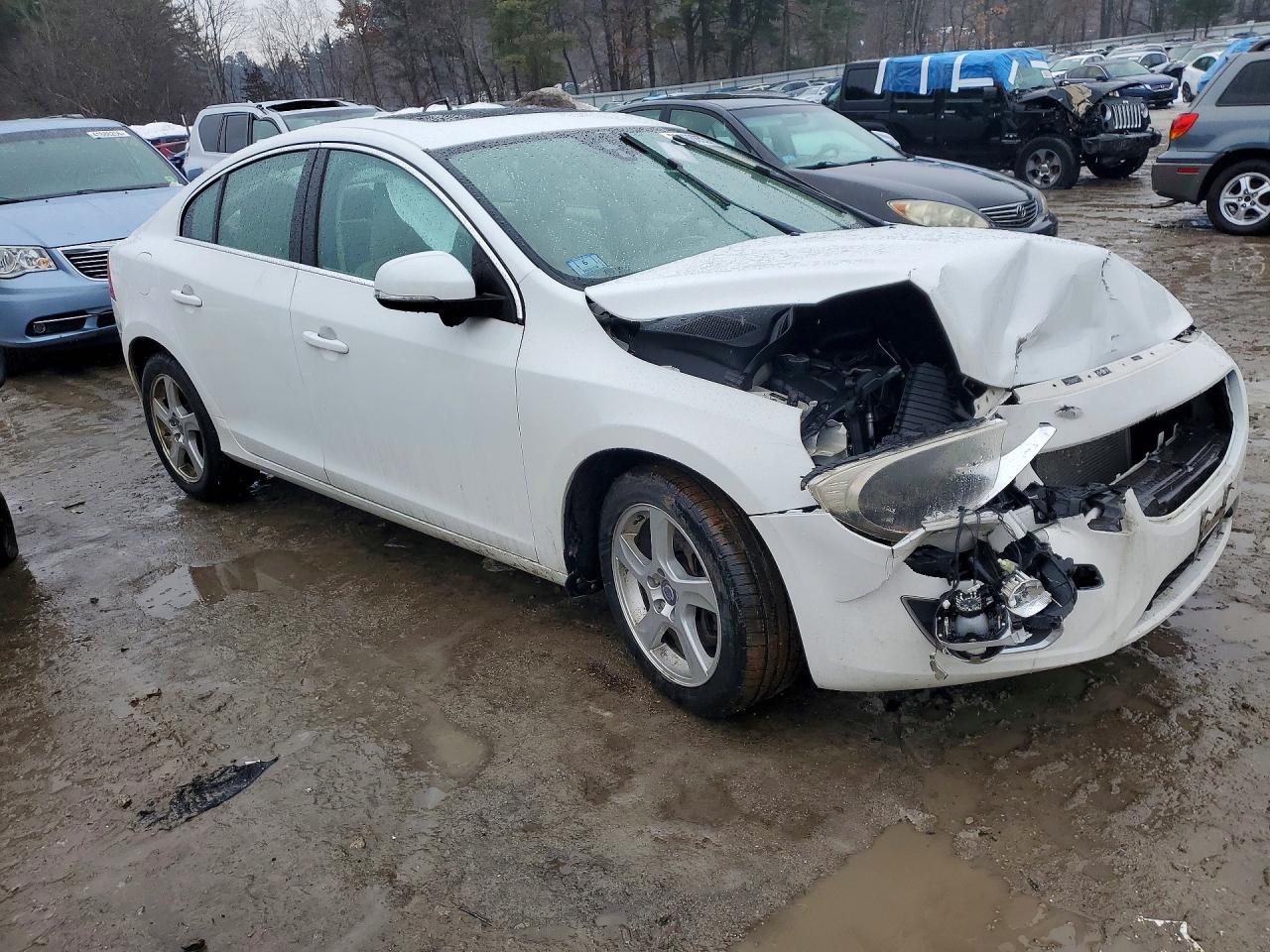 2013 VOLVO S60