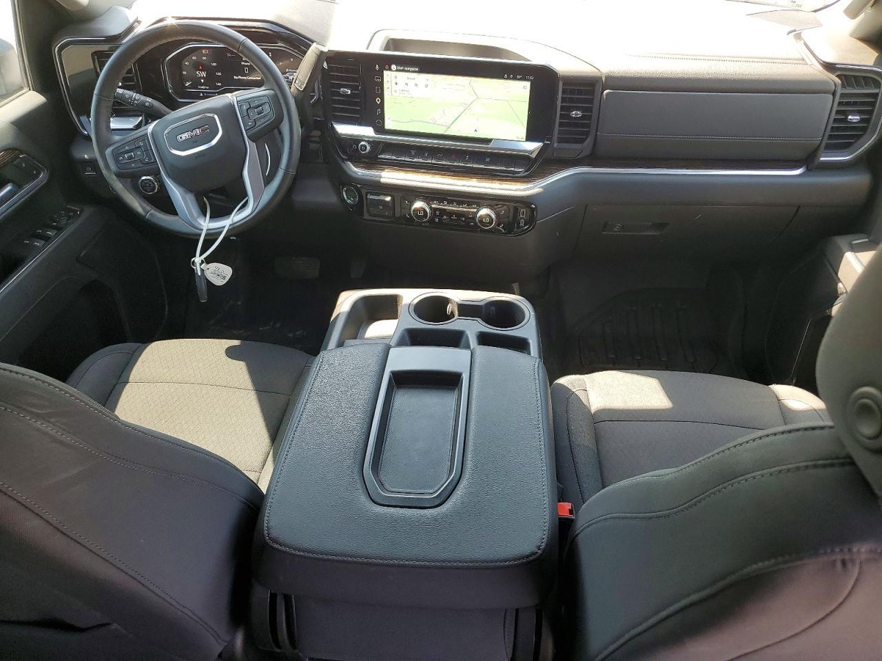 2025 GMC Sierra