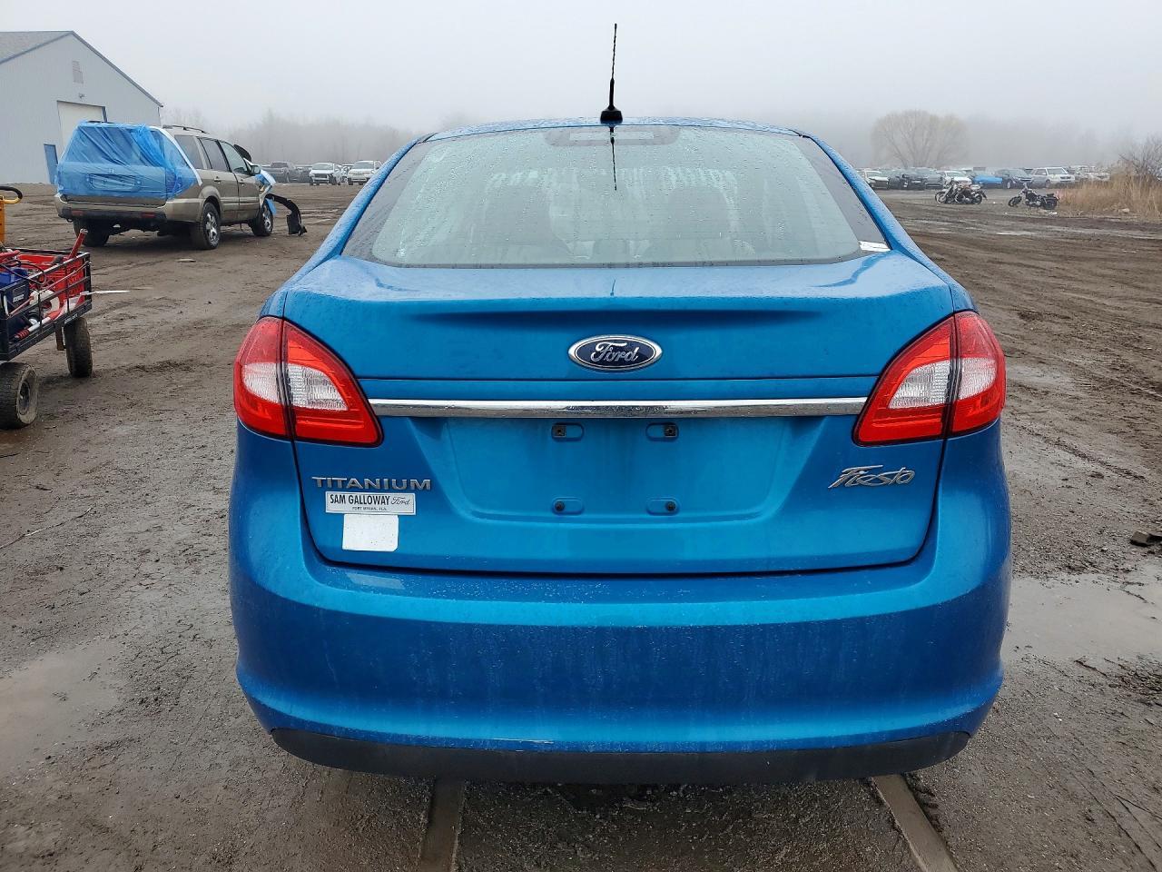 2013 FORD Fiesta