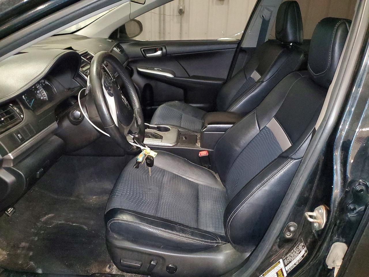 2014 TOYOTA CAMRY