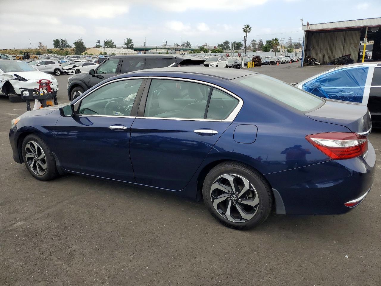 2016 HONDA ACCORD