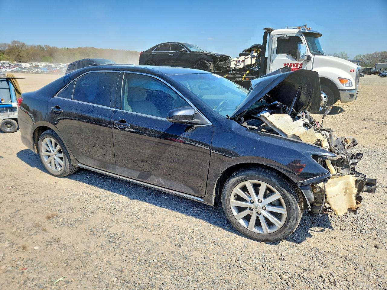 2014 TOYOTA CAMRY