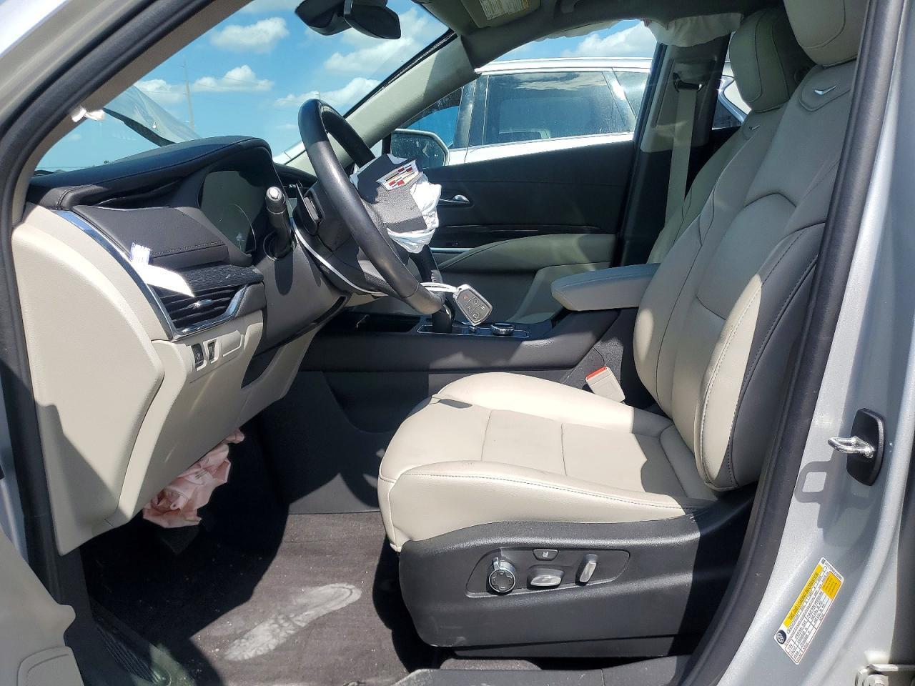 2020 CADILLAC XT4