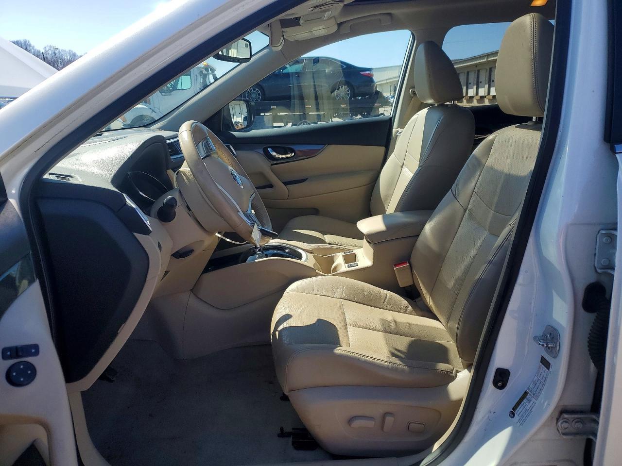 2015 NISSAN ROGUE