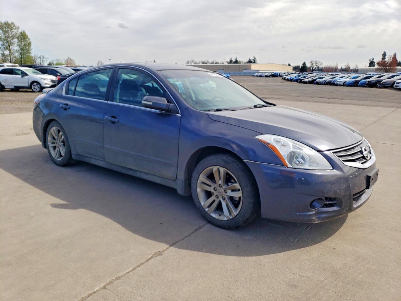 2012 NISSAN ALTIMA
