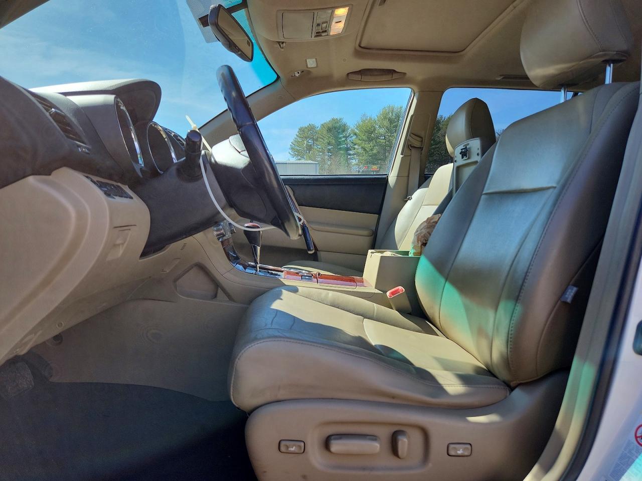 2011 TOYOTA HIGHLANDER